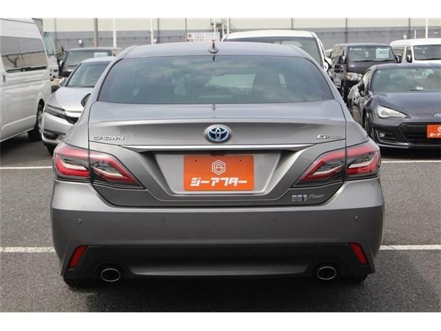 CROWN sedan hybrid 4WD