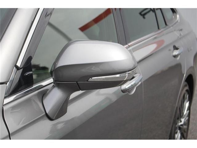 CROWN sedan hybrid 4WD