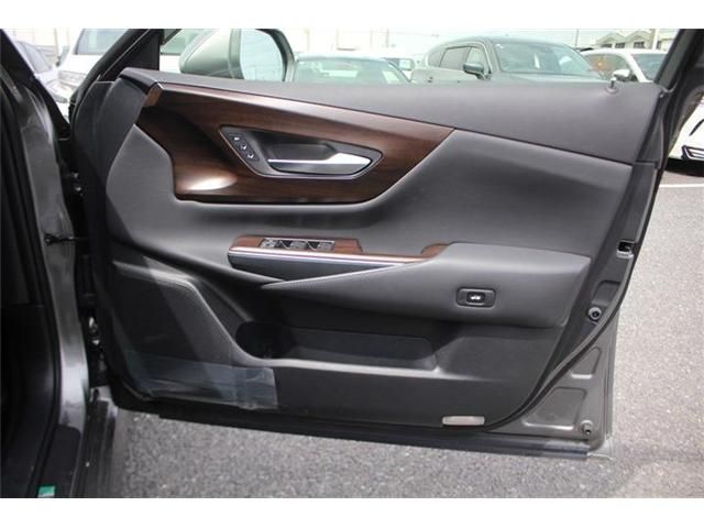 CROWN sedan hybrid 4WD