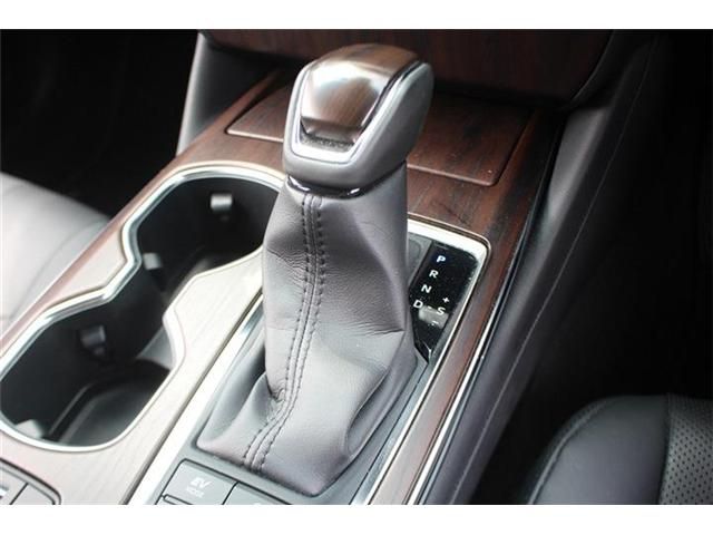 CROWN sedan hybrid 4WD