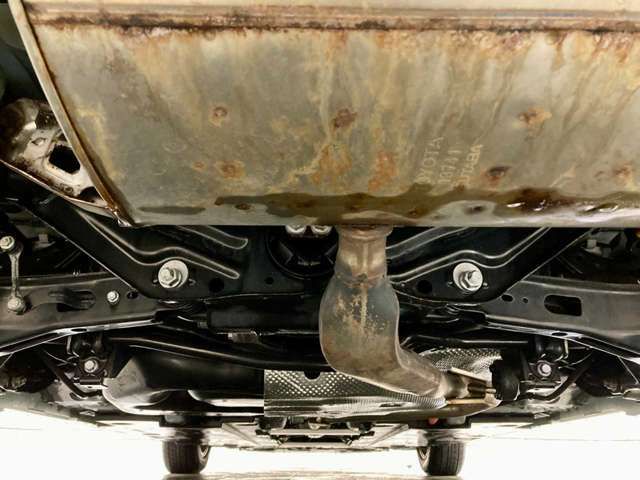 PRIUS 4WD