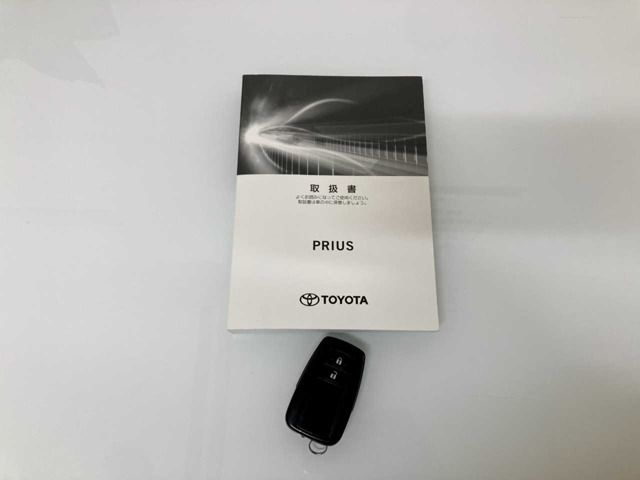 PRIUS 4WD