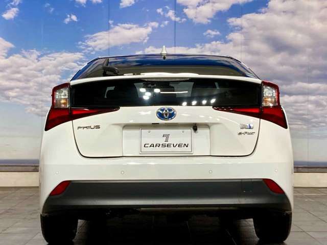 PRIUS 4WD