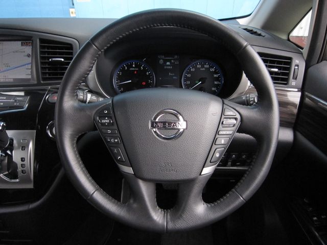 ELGRAND  4WD