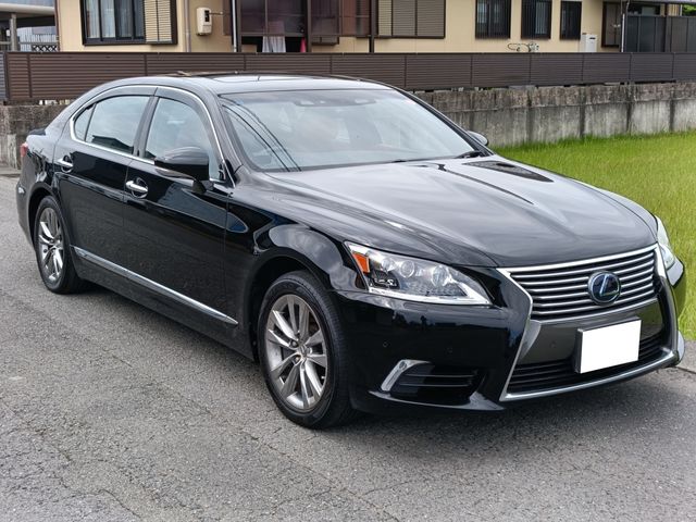 LEXUS LS600hL