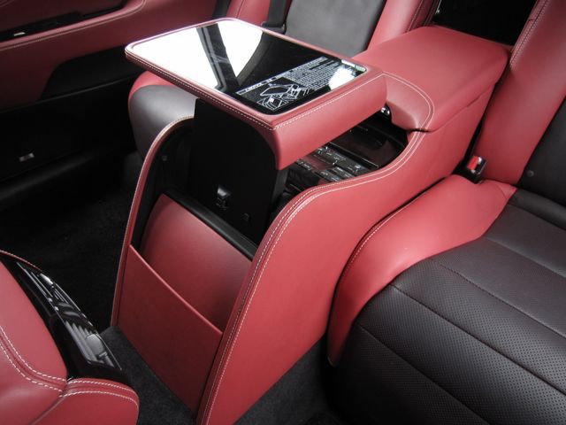 LEXUS LS600hL