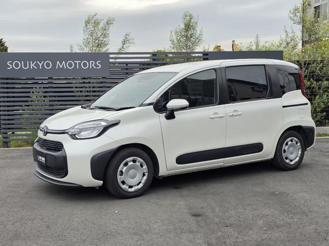 SIENTA HYBRID