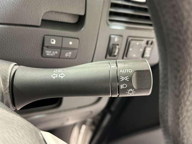 SERENA S-HYBRID 4WD