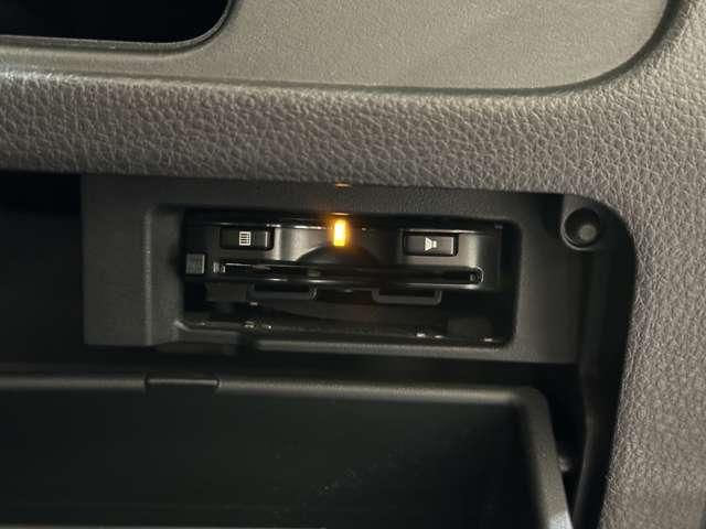 SERENA S-HYBRID 4WD