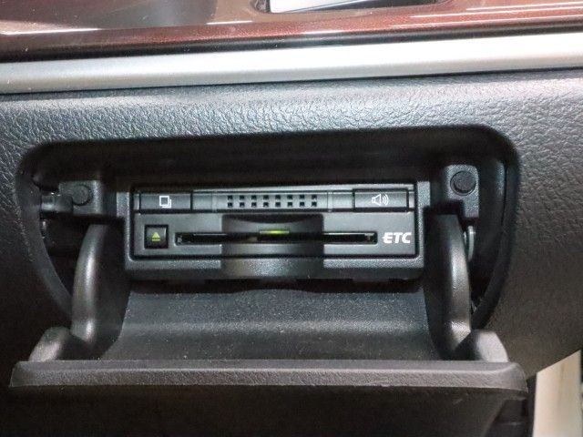 CROWN sedan