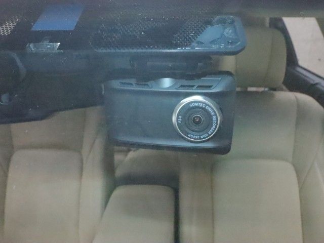 CROWN sedan