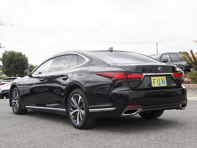 LEXUS LS500