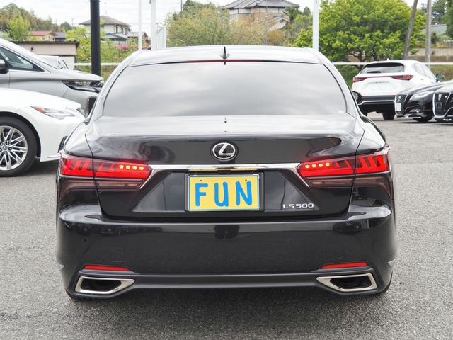 LEXUS LS500