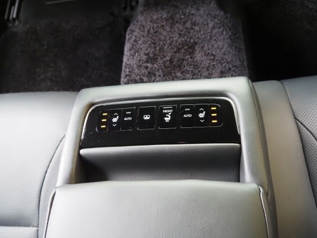 LEXUS LS500