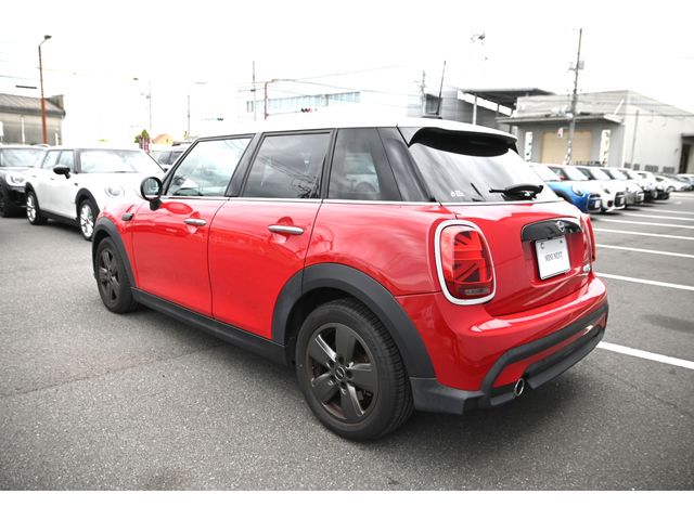 MINI COOPER D 5DOOR
