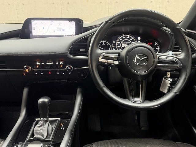MAZDA3 FASTBACK