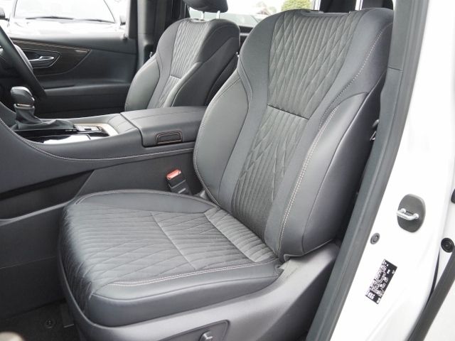 ALPHARD hybrid 4WD
