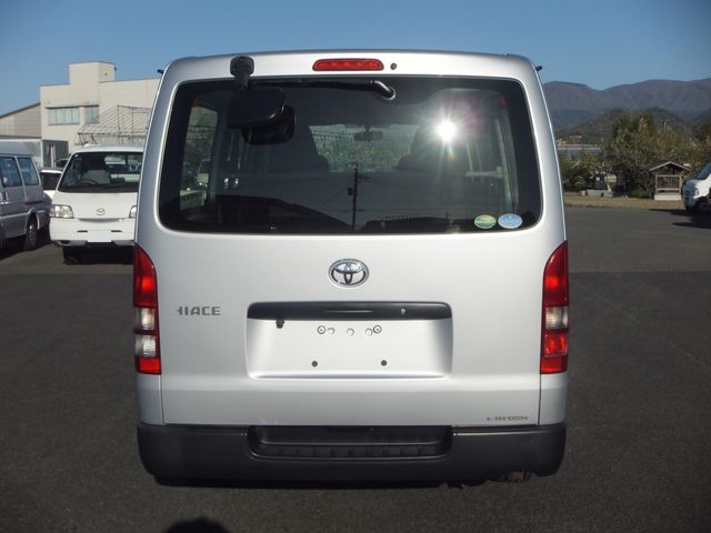 HIACE van 4WD