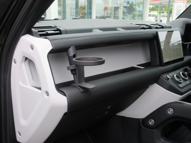ROVER DEFENDER