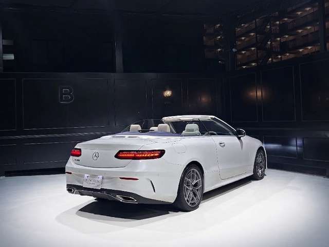 MERCEDES BENZ E class open