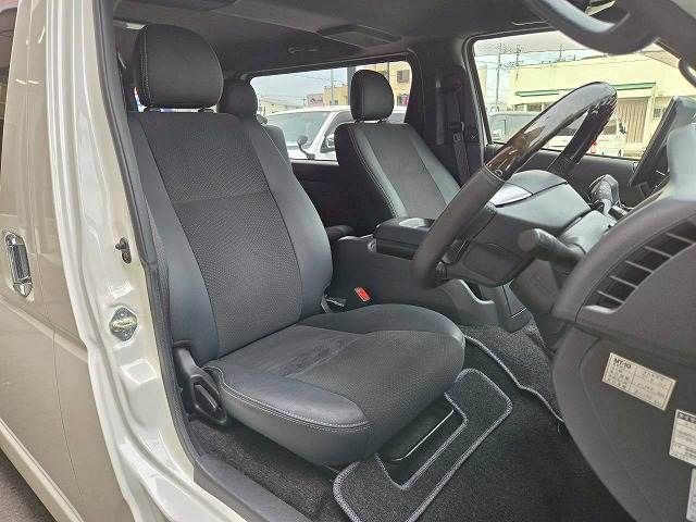 HIACE van 2WD