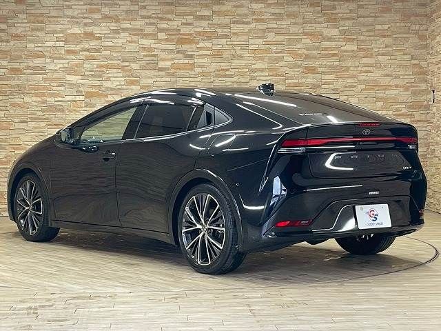 PRIUS 4WD