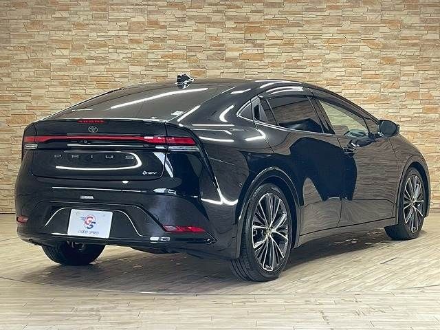 PRIUS 4WD
