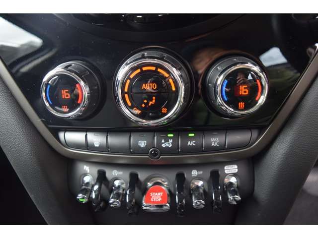 MINI COOPER D CROSSOVER