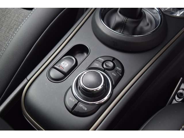 MINI COOPER D CROSSOVER