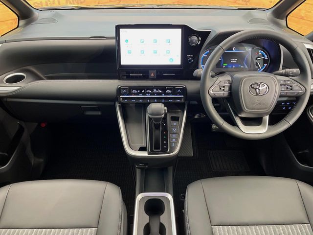 NOAH HYBRID 4WD