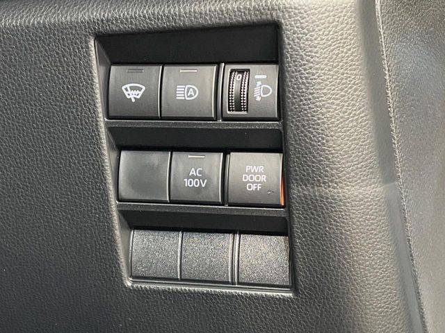 NOAH HYBRID 4WD