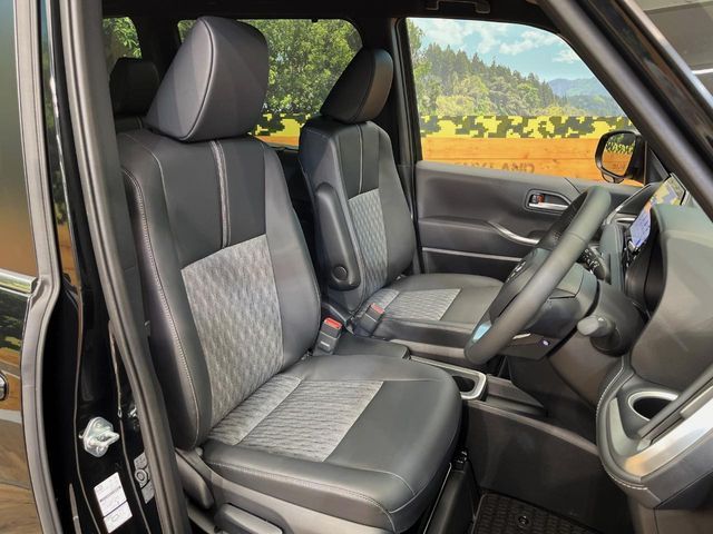 NOAH HYBRID 4WD