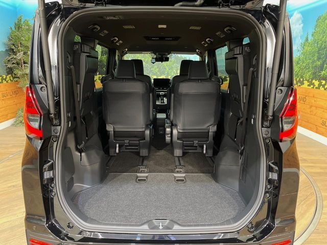 NOAH HYBRID 4WD