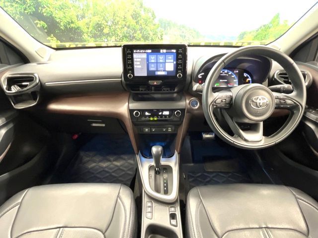 YARIS CROSS HYBRID
