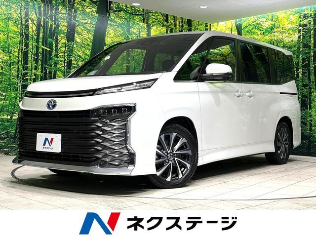 VOXY HYBRID