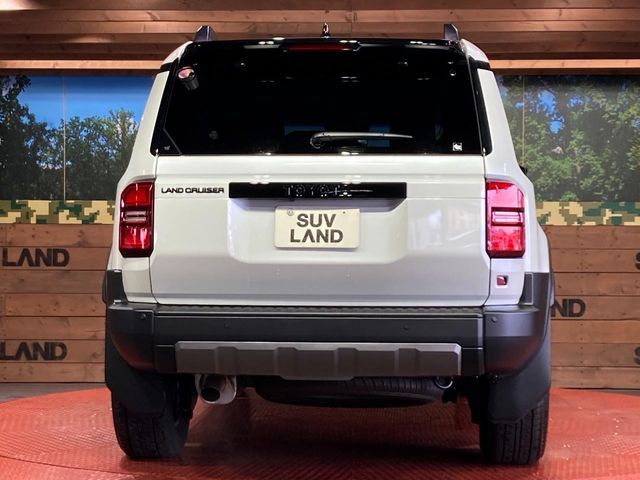 LANDCRUISER 250