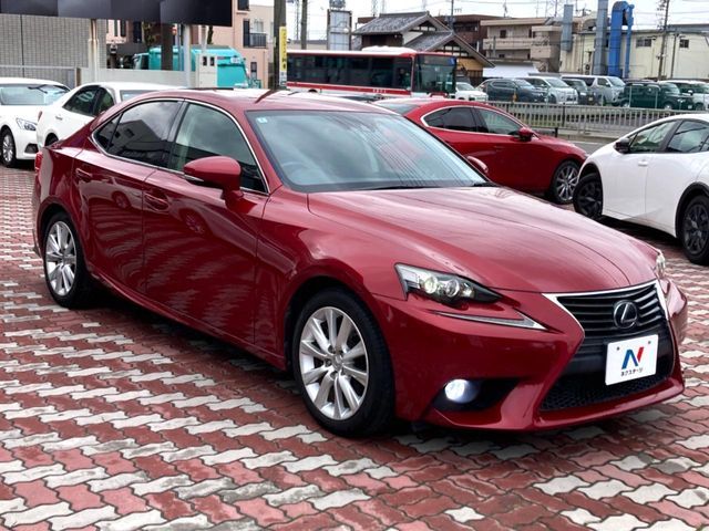 LEXUS IS300h