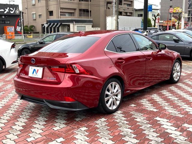 LEXUS IS300h