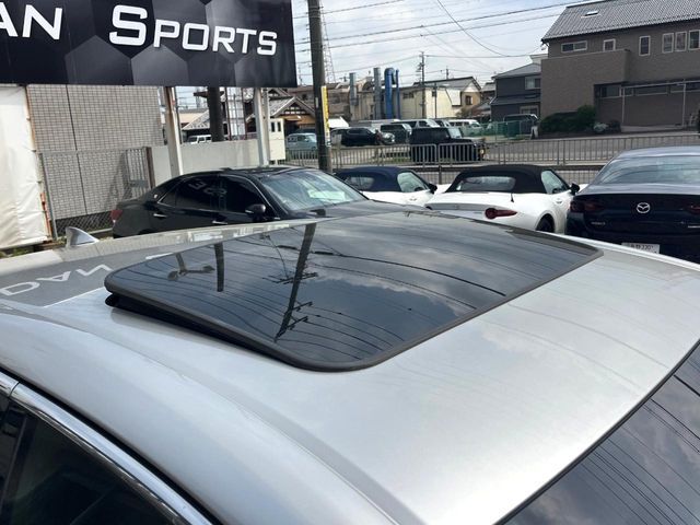 LEXUS LS500h 4WD