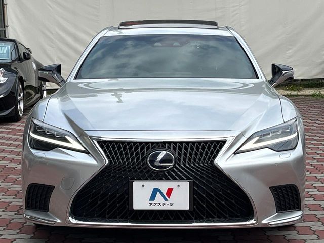 LEXUS LS500h 4WD
