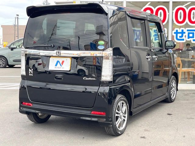 N BOX CUSTOM