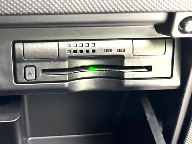ESTIMA HYBRID 4WD