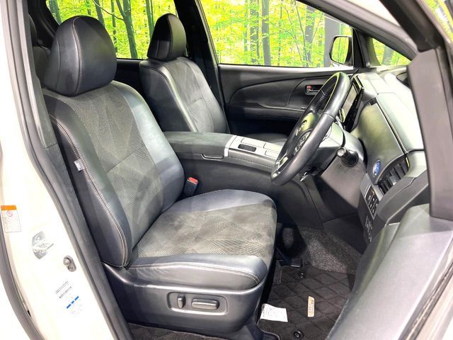 ESTIMA HYBRID 4WD