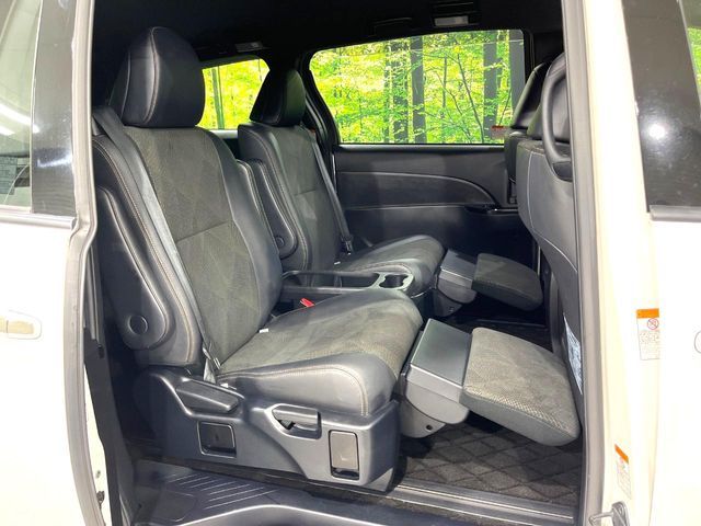ESTIMA HYBRID 4WD