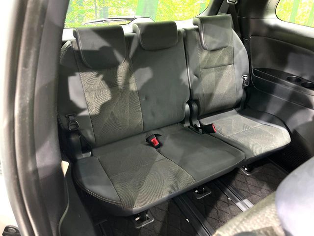 ESTIMA HYBRID 4WD
