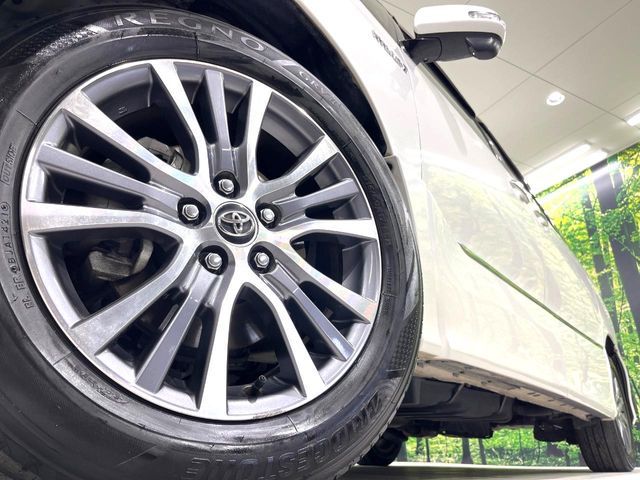 ESTIMA HYBRID 4WD