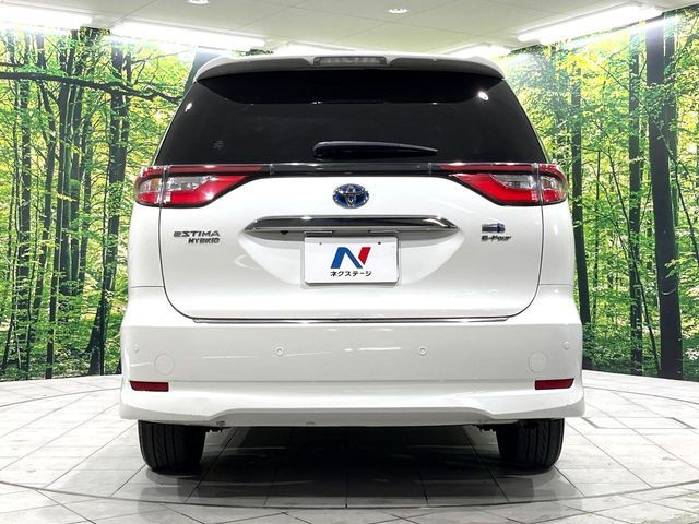 ESTIMA HYBRID 4WD