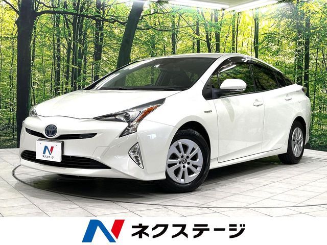 PRIUS 4WD