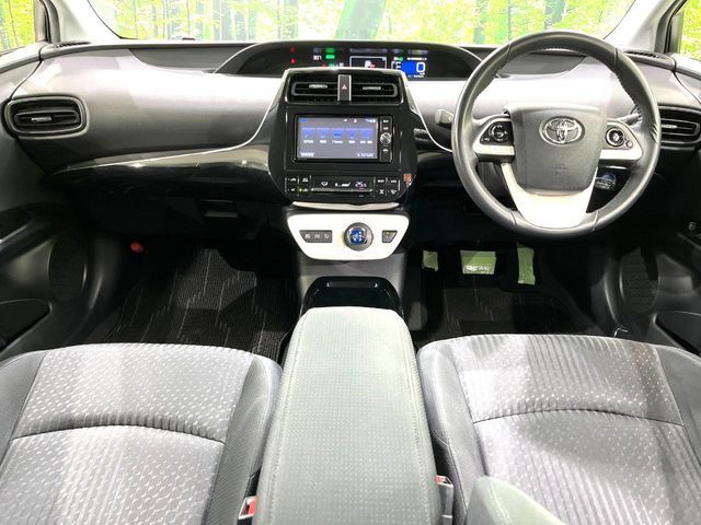 PRIUS 4WD