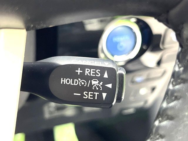 PRIUS 4WD